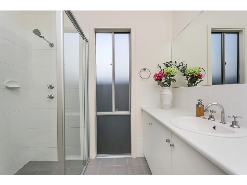 17 Whinnerah Avenue, Aldinga Beach SA 5173