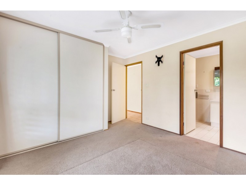 6 Arthur Court, Woodcroft SA 5162