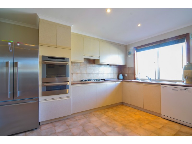 33 Wootoona Avenue, Christies Beach SA 5165