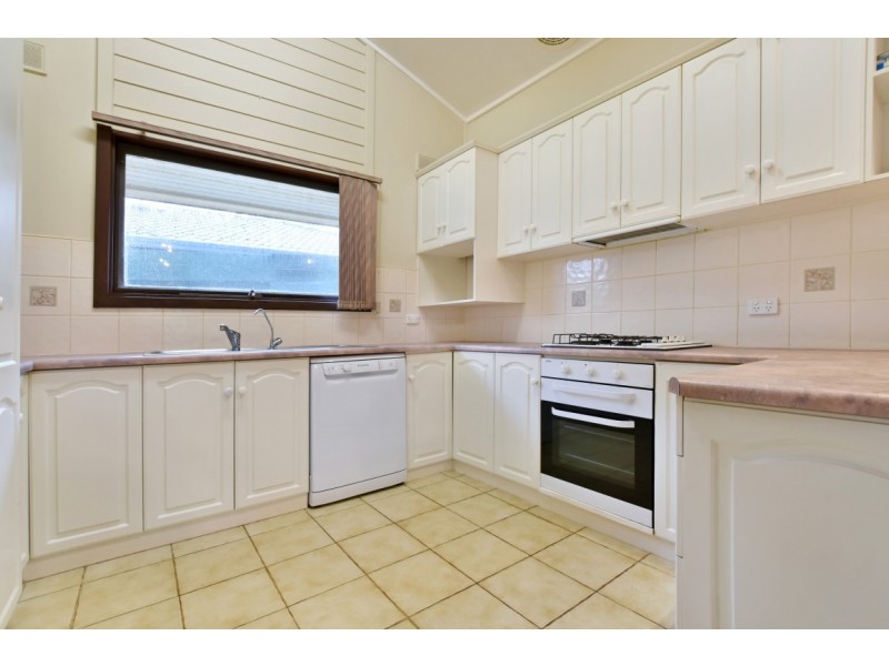 14 Sherwood Avenue, Happy Valley SA 5159