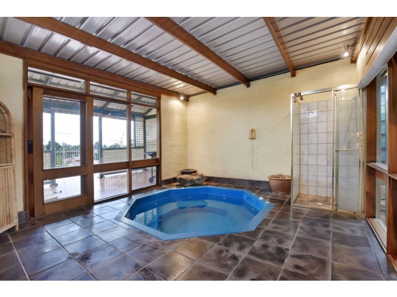 14 Sherwood Avenue, Happy Valley SA 5159