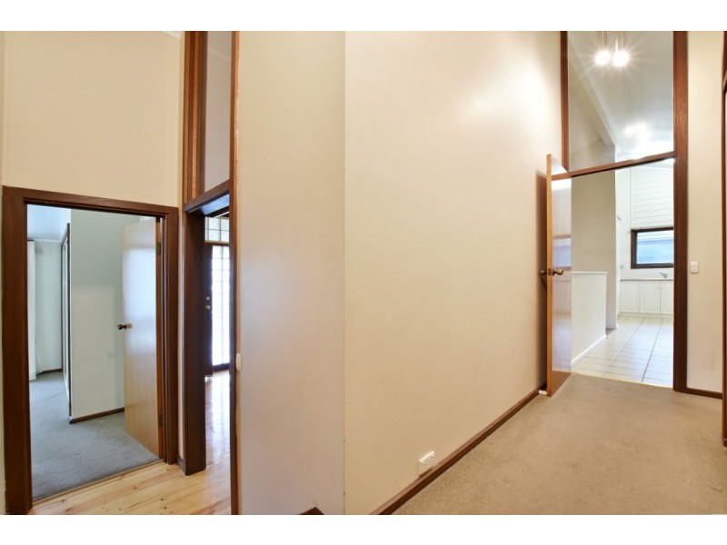 14 Sherwood Avenue, Happy Valley SA 5159