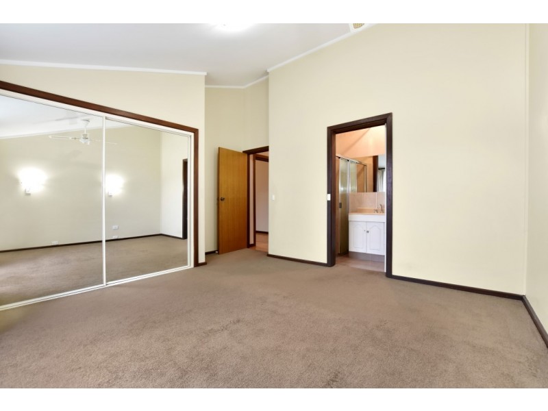 14 Sherwood Avenue, Happy Valley SA 5159