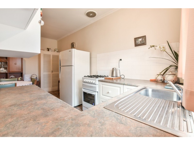 8 Anne Street, Royal Park SA 5014