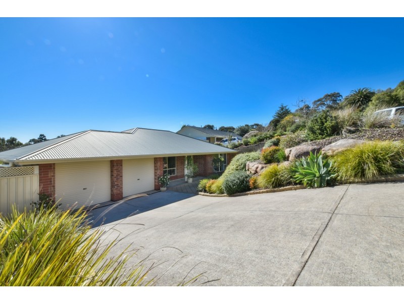 3 Jerilderie Drive, Happy Valley SA 5159