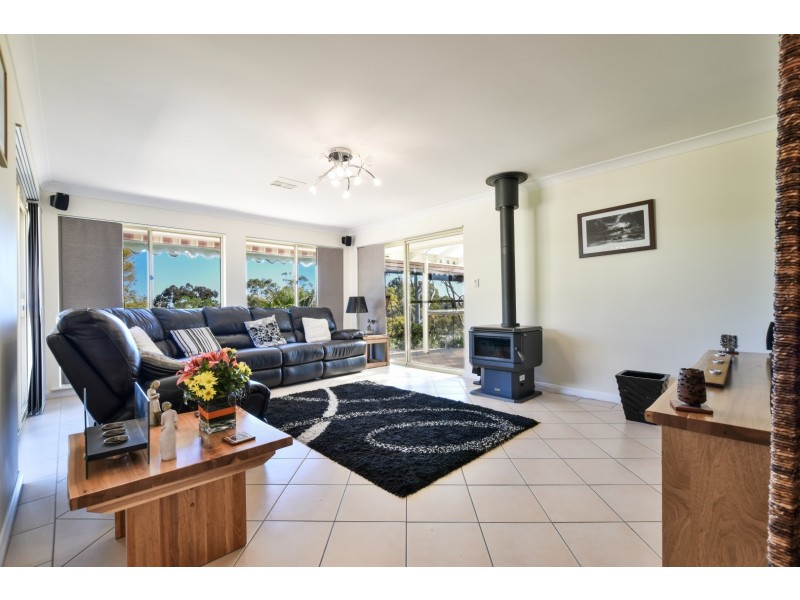 3 Jerilderie Drive, Happy Valley SA 5159