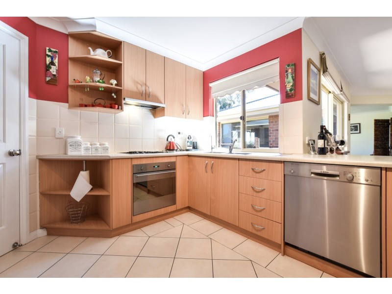 3 Jerilderie Drive, Happy Valley SA 5159