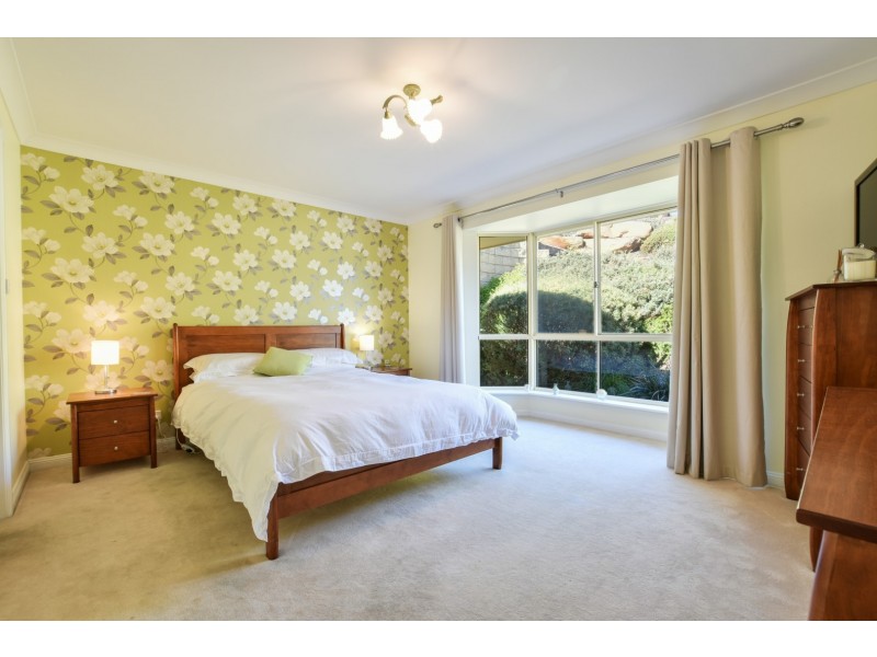 3 Jerilderie Drive, Happy Valley SA 5159