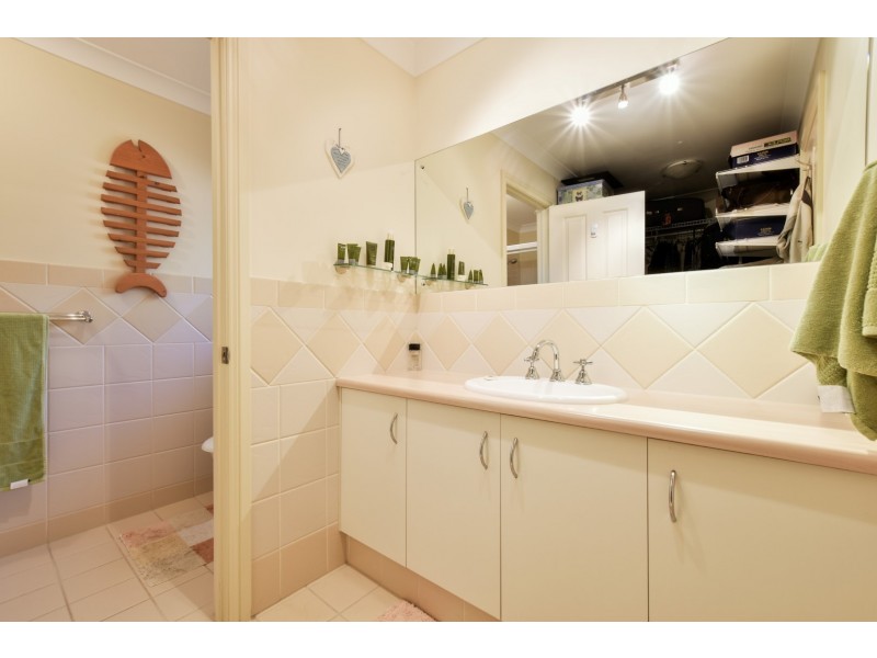 3 Jerilderie Drive, Happy Valley SA 5159