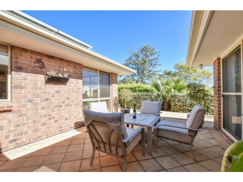 3 Jerilderie Drive, Happy Valley SA 5159