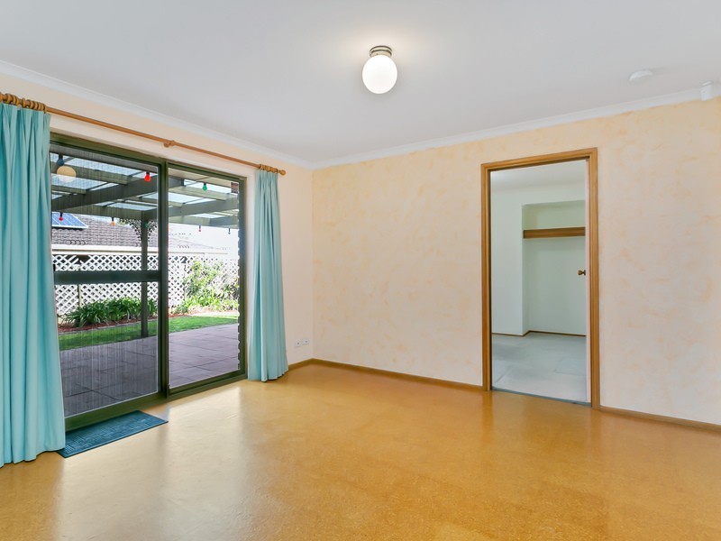 8 Whittaker Avenue, Old Reynella SA 5161