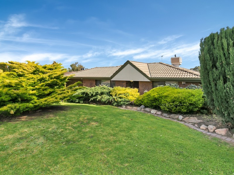 8 Whittaker Avenue, Old Reynella SA 5161