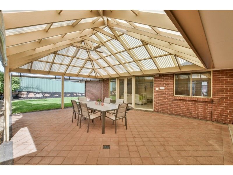 40 Elizabeth Crescent, Hallett Cove SA 5158