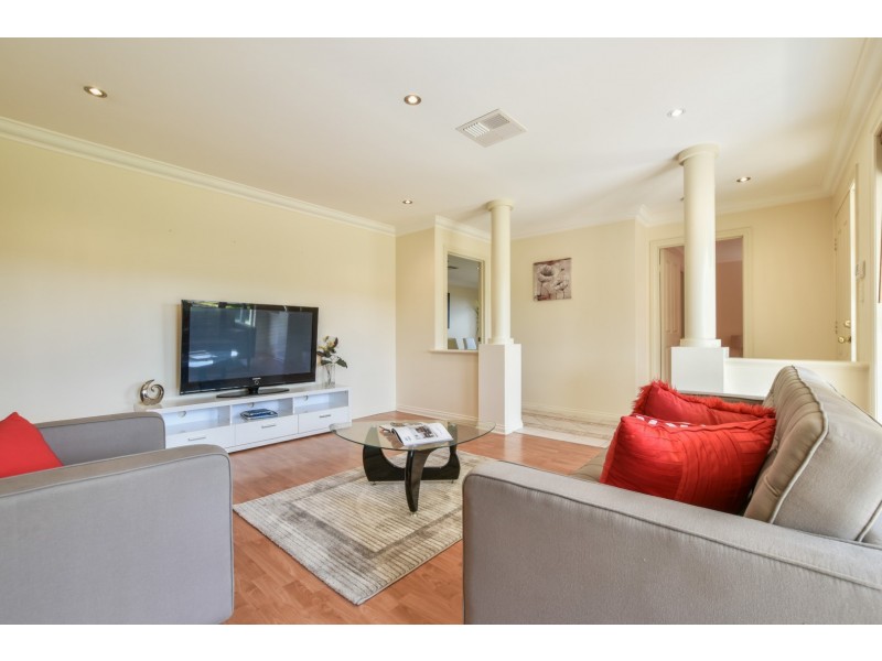 40 Elizabeth Crescent, Hallett Cove SA 5158