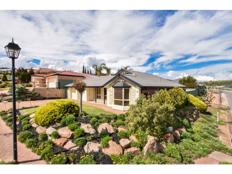 40 Elizabeth Crescent, Hallett Cove SA 5158