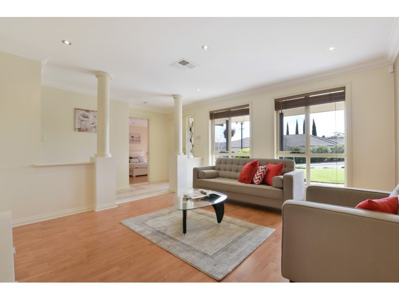 40 Elizabeth Crescent, Hallett Cove SA 5158