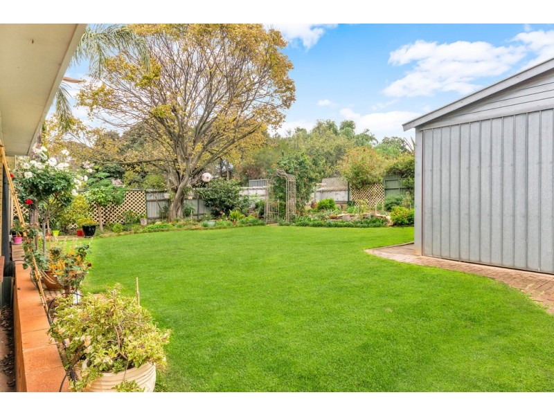 5 Chilcomb Drive, Huntfield Heights SA 5163