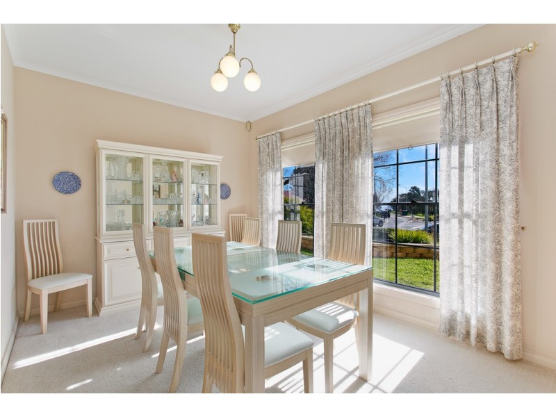 1 Grand Boulevard, Seaford Rise SA 5169