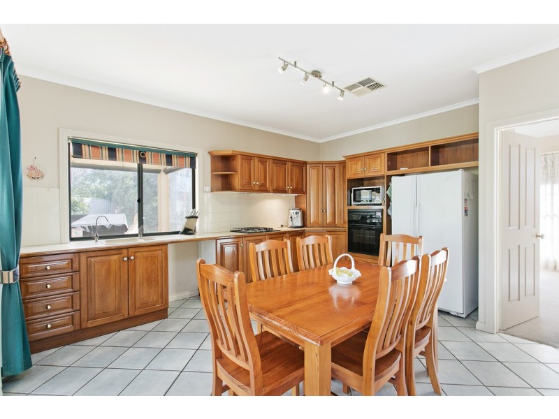 1 Grand Boulevard, Seaford Rise SA 5169