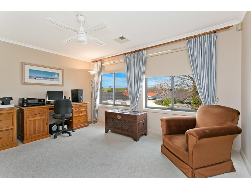 1 Grand Boulevard, Seaford Rise SA 5169