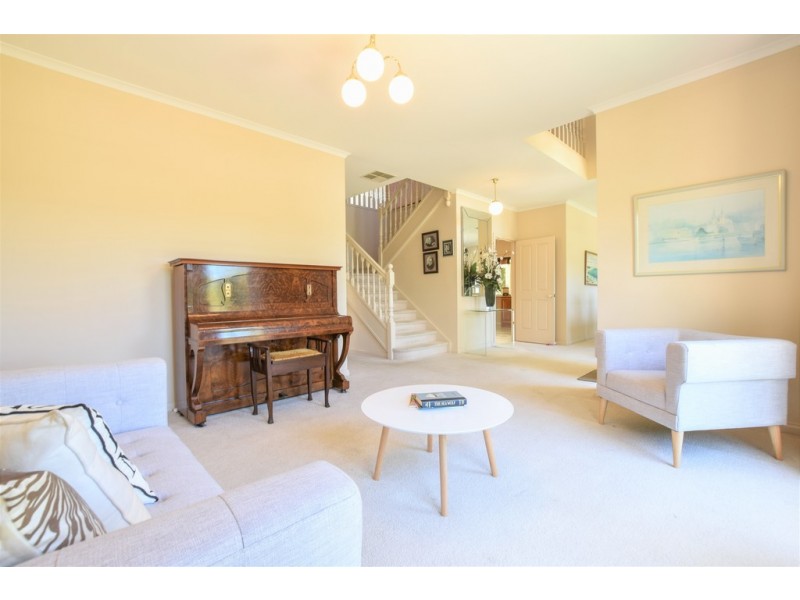 1 Grand Boulevard, Seaford Rise SA 5169