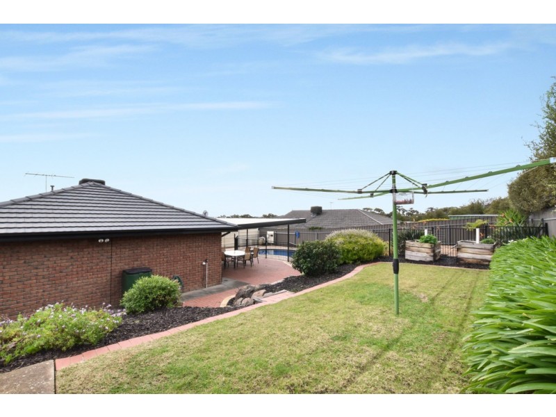 12 Headland Crescent, Woodcroft SA 5162