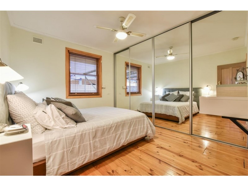 102 Bradley Grove, Mitchell Park SA 5043