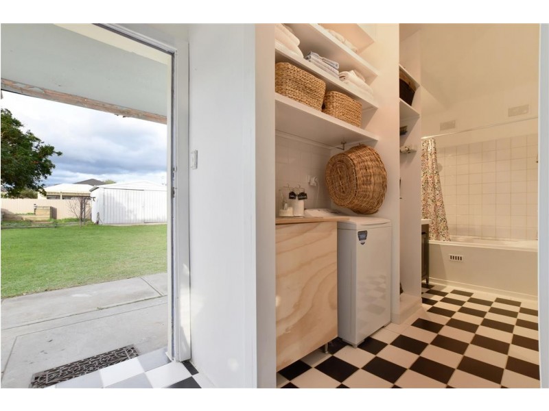 102 Bradley Grove, Mitchell Park SA 5043