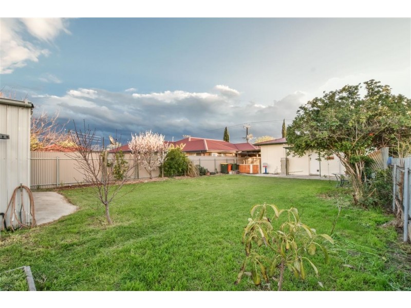 102 Bradley Grove, Mitchell Park SA 5043