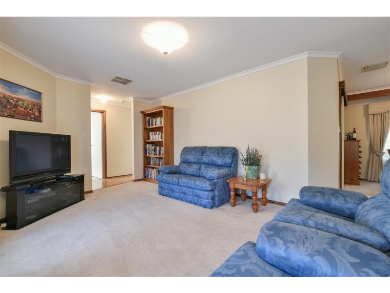 69 Fraser Avenue, Happy Valley SA 5159