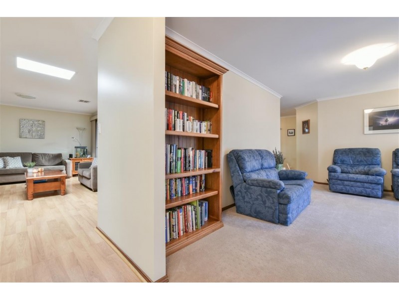 69 Fraser Avenue, Happy Valley SA 5159