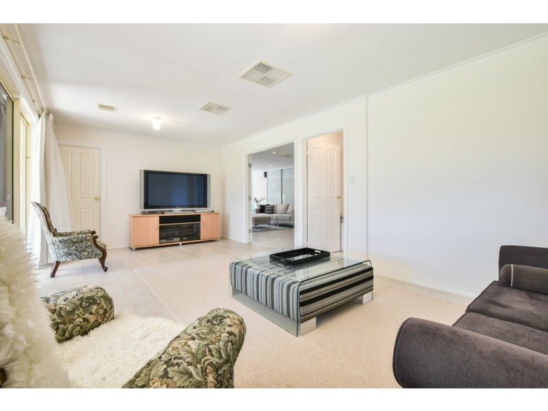 4 Douglas Street, Flinders Park SA 5025