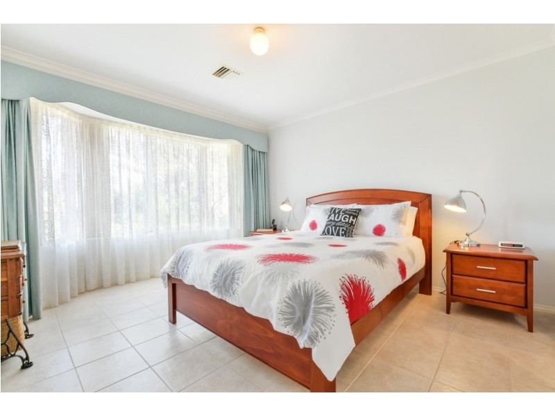 4 Douglas Street, Flinders Park SA 5025