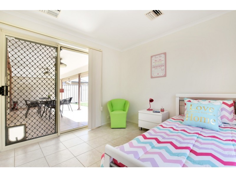 4 Douglas Street, Flinders Park SA 5025