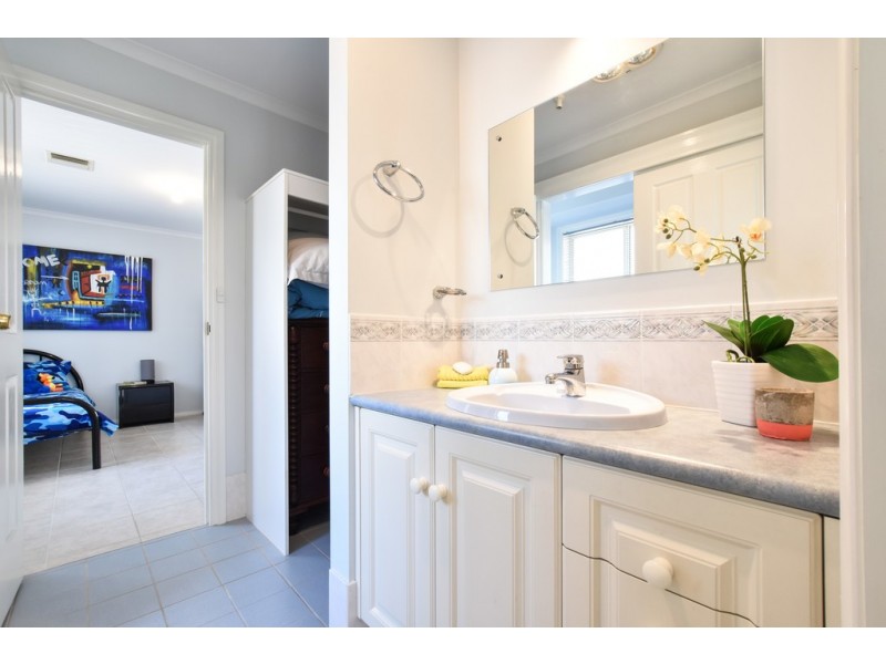 4 Douglas Street, Flinders Park SA 5025