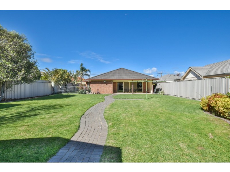 4 Douglas Street, Flinders Park SA 5025