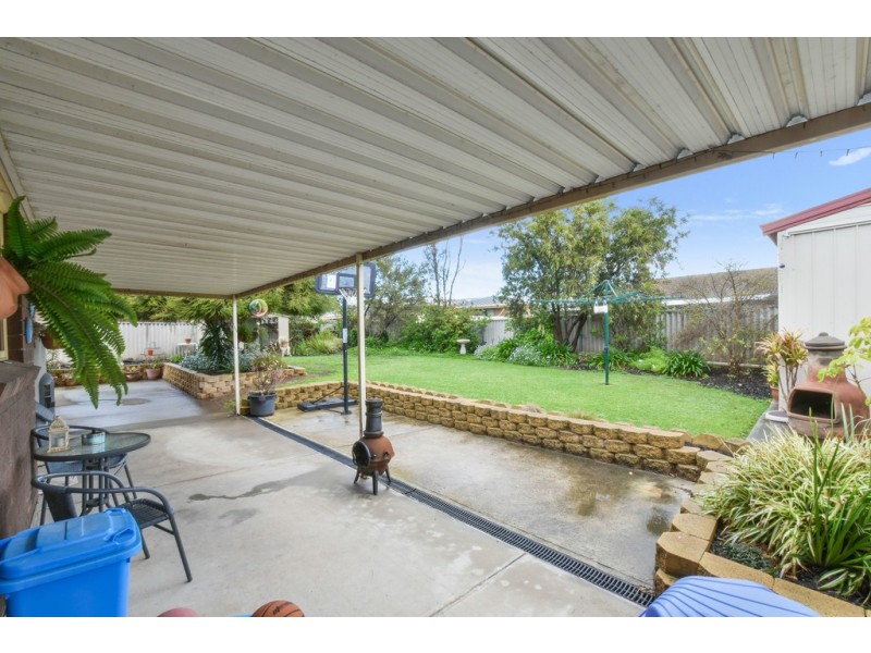 13 Lorita Crescent, Hallett Cove SA 5158