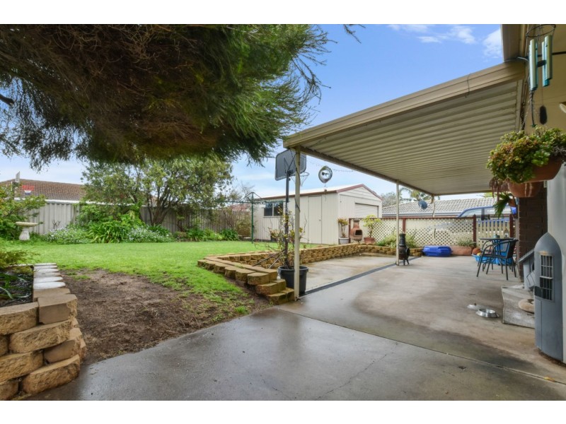 13 Lorita Crescent, Hallett Cove SA 5158