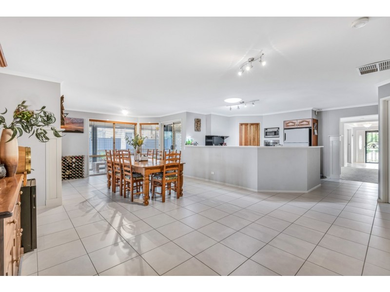 47 Burlington Road, Hallett Cove SA 5158