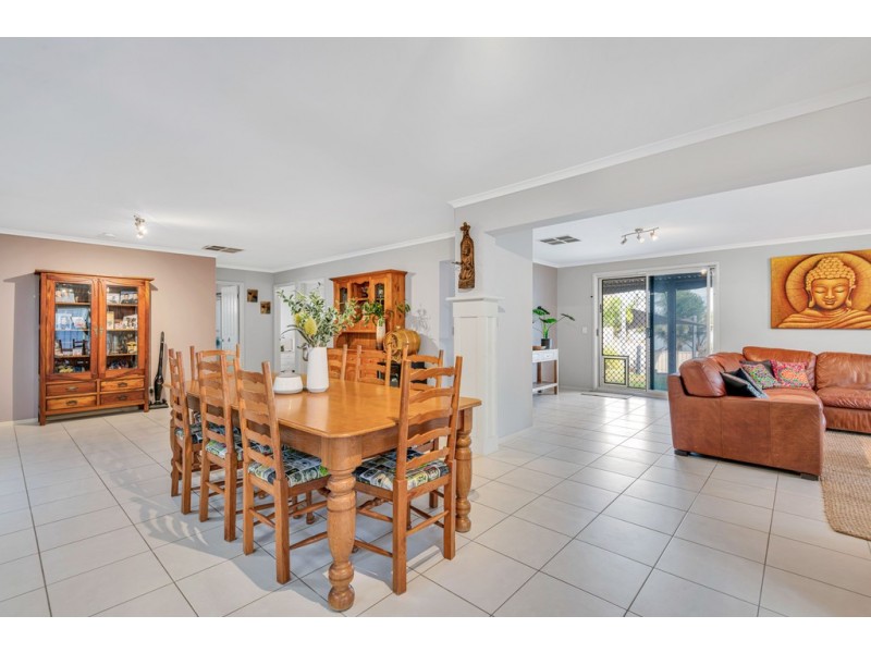 47 Burlington Road, Hallett Cove SA 5158