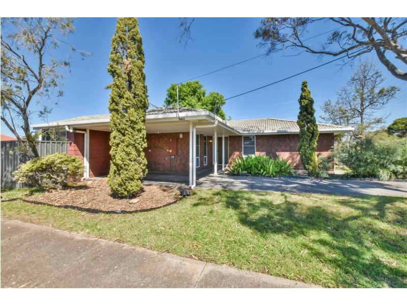 18 Fremantle Road, Port Noarlunga South SA 5167