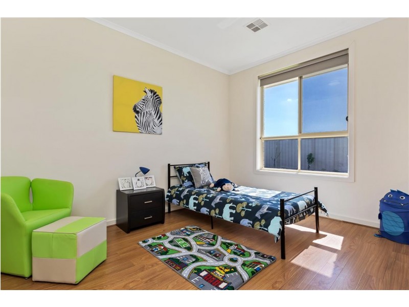 17 Beachport Road, Seaford Rise SA 5169