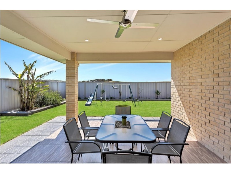 17 Beachport Road, Seaford Rise SA 5169