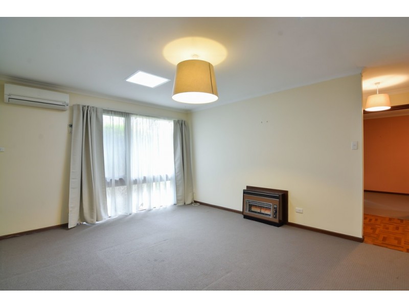 28 Itala Crescent, Hackham West SA 5163