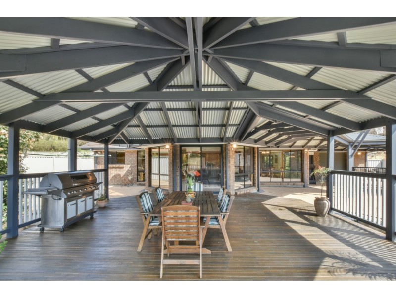 23 Sandalwood Crescent, Flagstaff Hill SA 5159