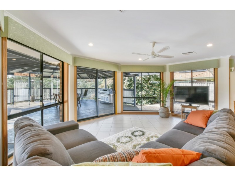 23 Sandalwood Crescent, Flagstaff Hill SA 5159