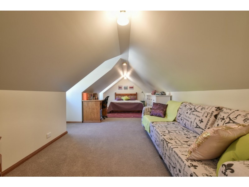 23 Sandalwood Crescent, Flagstaff Hill SA 5159