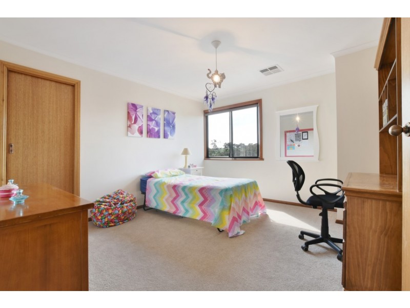 23 Sandalwood Crescent, Flagstaff Hill SA 5159