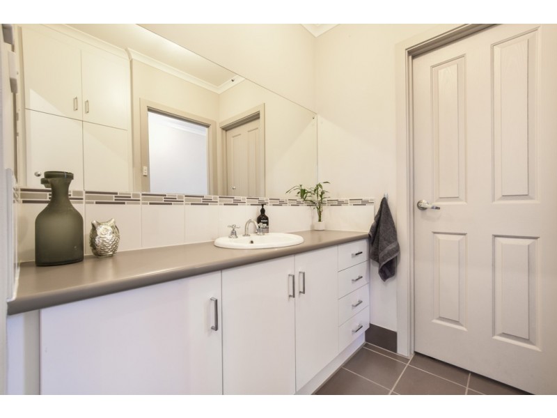 28 Jade Loop, Aldinga Beach SA 5173