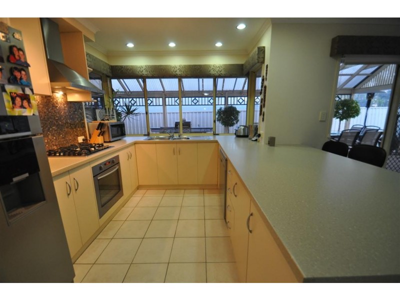 15 Merrivale Drive, Happy Valley SA 5159